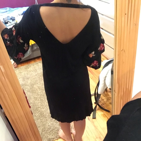 Flowy dress - Picture 2 of 4